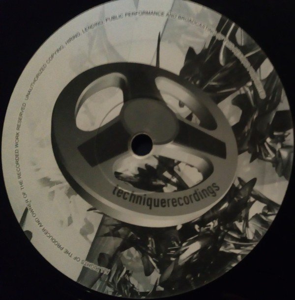 Technique Recordings 040 – Drumsound & Bassline Smith – Image 3